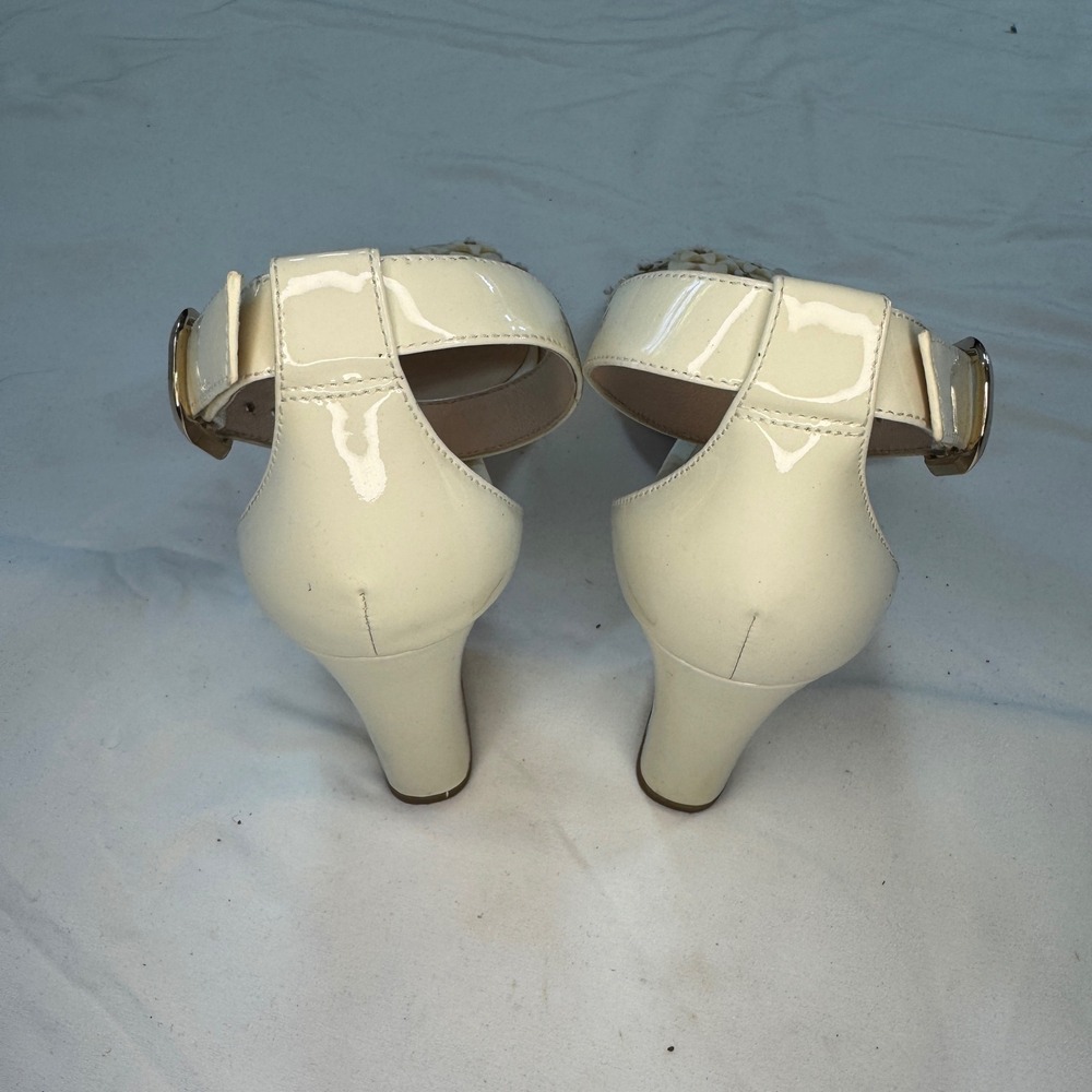 Kate Spade Tansy Embellished Floral Block Heel Sandals Cream Patent Leather 8.5B - Picture 4 of 7